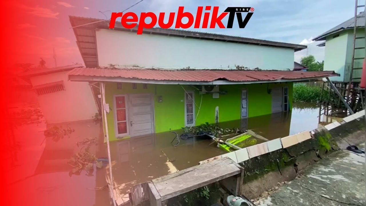 Kontrakan Dua Pintu Ambles, Salah Satu Penghuni Sempat Tertimpa Bangunan