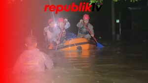 Banjir 1 Meter Lebih Rendam Perumahan, 100 Warga Dievakuasi