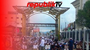 Jumat Berjamaah Sepanjang Jalan Sekumpul Depan