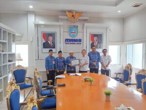 Pemkab Banjar Raih Penghargaan Kinerja Terbaik Pengelolaan Dana Desa