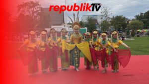 Ketua TP PKK HST Meriahkan Hari Tari Sedunia 2025