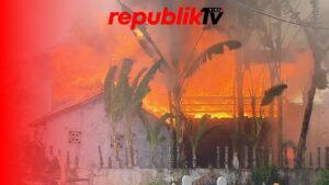 Kebakaran di Kawasan Padat Penduduk Hanguskan Tiga Rumah