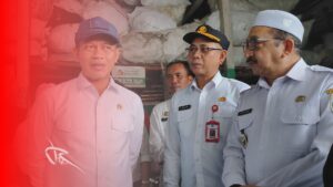 Menteri Hanif Faisol Apresiasi Inisiatif Bank Sampah Sekumpul dalam Pengelolaan Sampah Mandiri