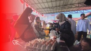 Polres bersama Pemkab HST Gelar Pasar Murah Dan Pengobatan Gratis Di Hari Bhayangkara