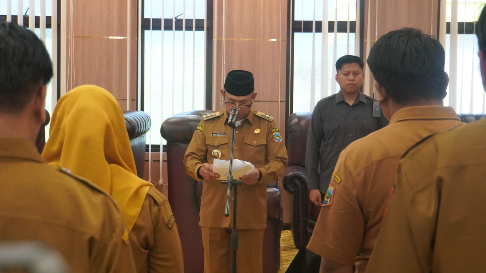 Bupati Kotabaru Lantik Pejabat Administrator dan Pengawas, Dorong Profesionalisme dan Pelayanan Publik