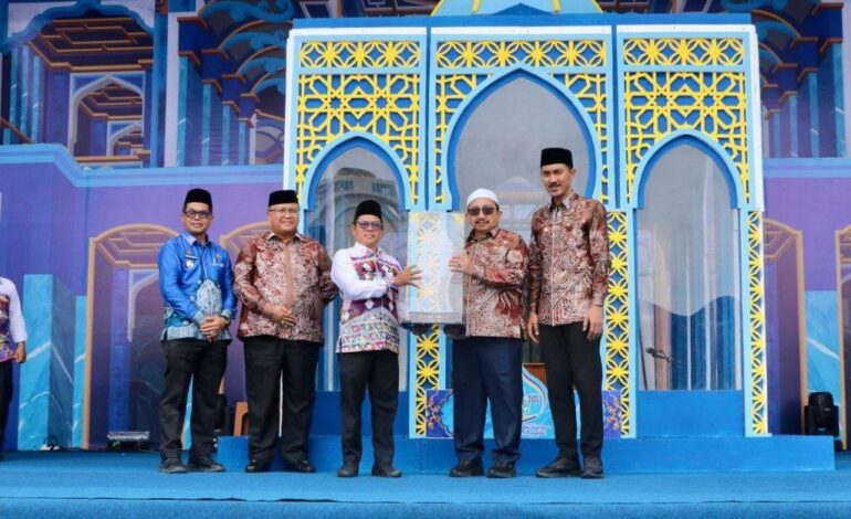 MTQ ke-48 Kabupaten Banjar Resmi Dibuka dengan Pawai Taaruf dan Kesenian Tradisional di Kelampayan