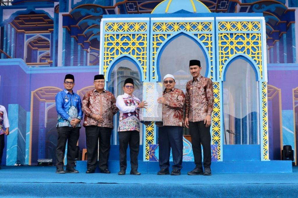 MTQ ke-48 Kabupaten Banjar Resmi Dibuka dengan Pawai Taaruf dan Kesenian Tradisional di Kelampayan