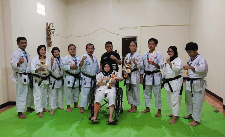 Prestasi Emas Tim Karate Banjarbaru di FORNAS VIII Tertutup Kisah Pilu