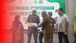 Pemkab HST Serahkan Puluhan Dokumen Hasil Isbat Nikah Terpadu