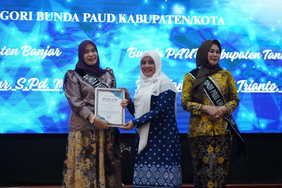 Bunda PAUD Kabupaten Banjar Raih Penghargaan dari HIMPAUDI Kalsel