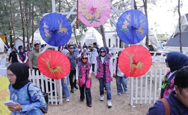 Ketua TP PKK Kalsel Pimpin Pertemuan Rutin Enam Bulanan di Pantai Batakan
