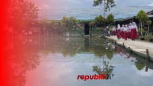 Halaman SDN Pekapuran Raya 2 Terendam, Aktivitas Siswa Terganggu