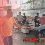 Banjir Tak Padamkan Kebersamaan Warga Gang Al Mujahidin Keraton