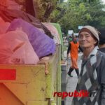 Petugas Kebersihan Banjarmasin Hadapi Perubahan Kepesertaan BPJS Gratis