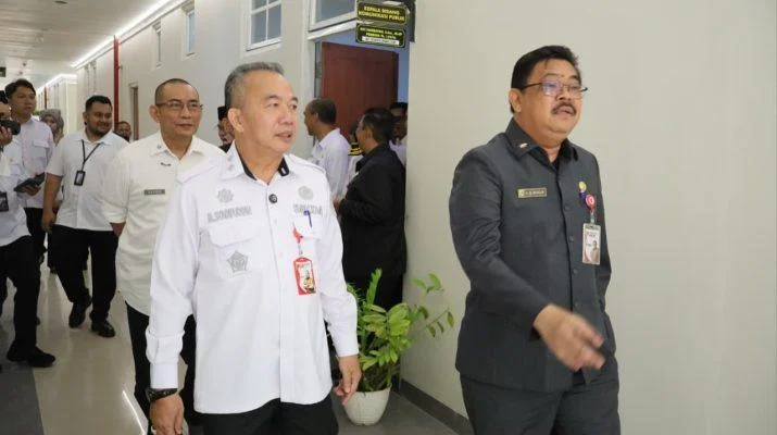 Sekda Kalsel Sidak Diskominfo, Pastikan ASN Disiplin Usai Libur Lebaran