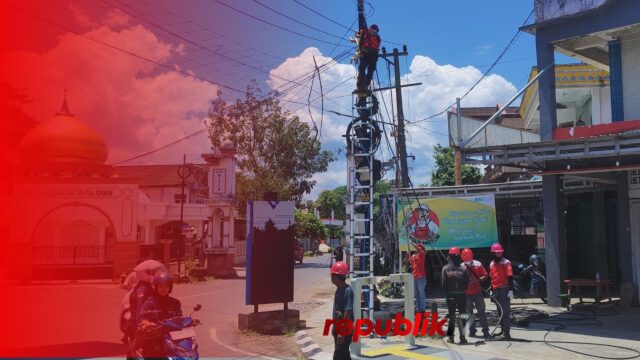 Tiang Bersama Jadi Solusi Kabel Semrawut