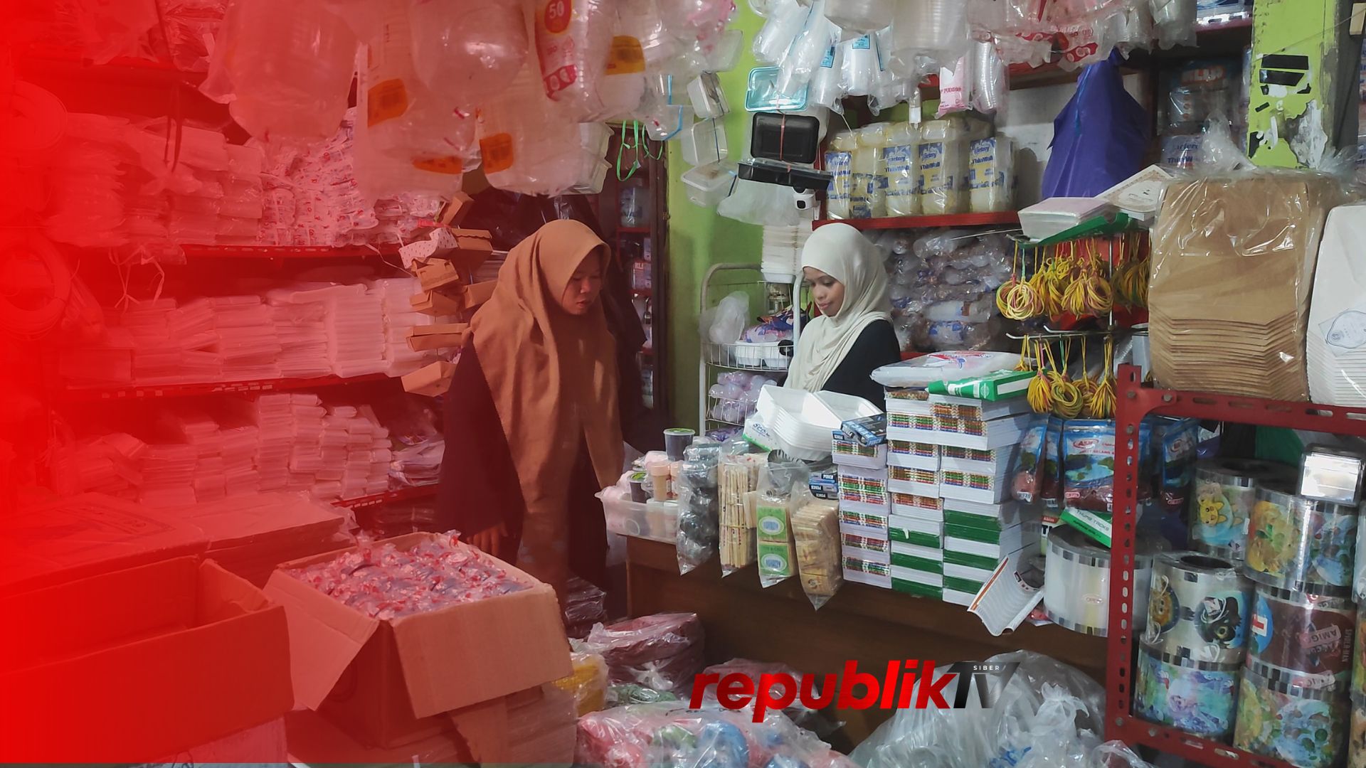 Harga Plastik Naik Dua Kali Lipat