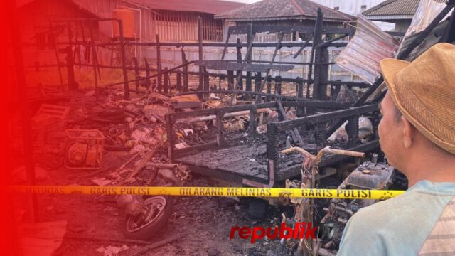 Tujuh Kendaraan Ludes Saat Kebakaran Gudang Tempat Tinggal Santri di Banjarbaru