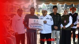 Pemkab Banjar Salurkan Bantuan untuk Korban Kebakaran Pingaran Ilir