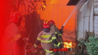 Dua Asrama Santri dan Empat Rumah Terbakar