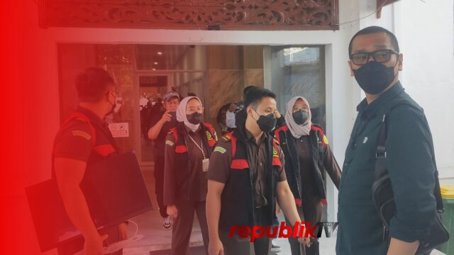 Kejari Geledah Dinkes Banjar, 48 Dokumen dan Barang Bukti Elektronik Disita