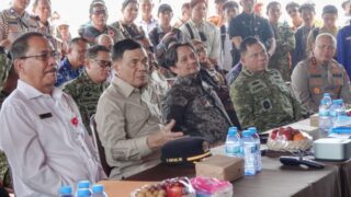 Menko Polkam Optimistis Kalsel Siap Hadapi Karhutla, Tinjau Pos Pantau Liang Anggang