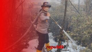 Tim Buru Api Marta Presisi Siaga Penuh Tangani Karhutla di Jalan Gubernur Syarkawi